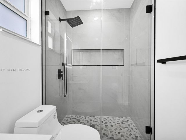 Home for sale at 5510 NE 18th Ave - photo 7482984