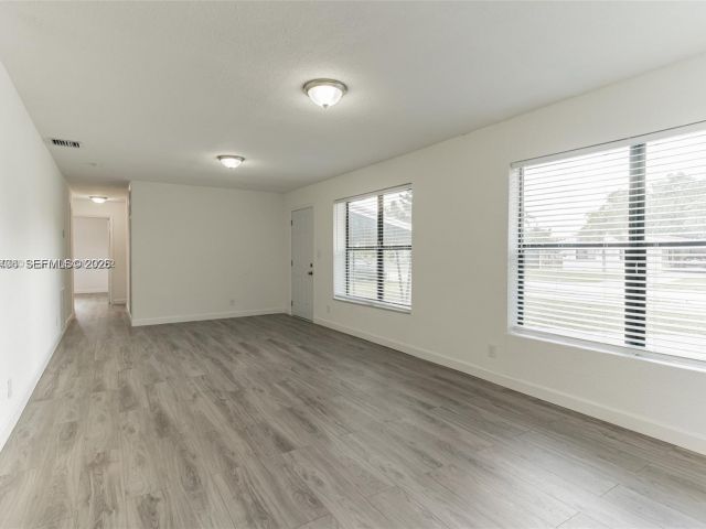 3-bedroom home for rent in Fort Lauderdale - 650 SW 29th Ave - MondialRealty