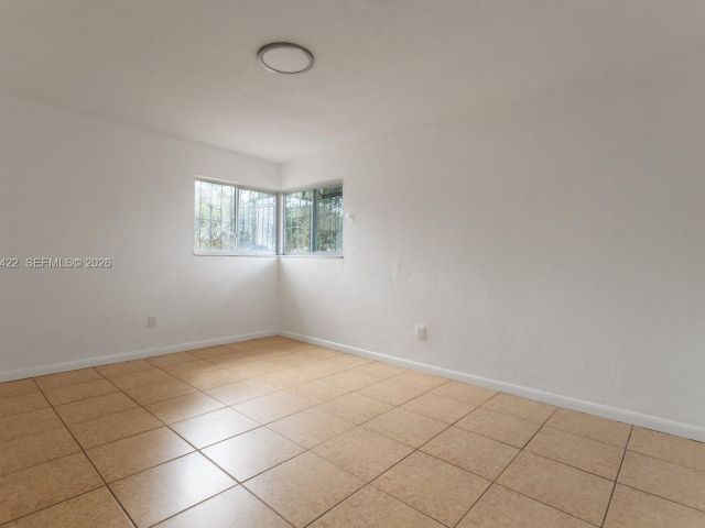 Home for rent at 1301 NE 153rd St - photo 7481339