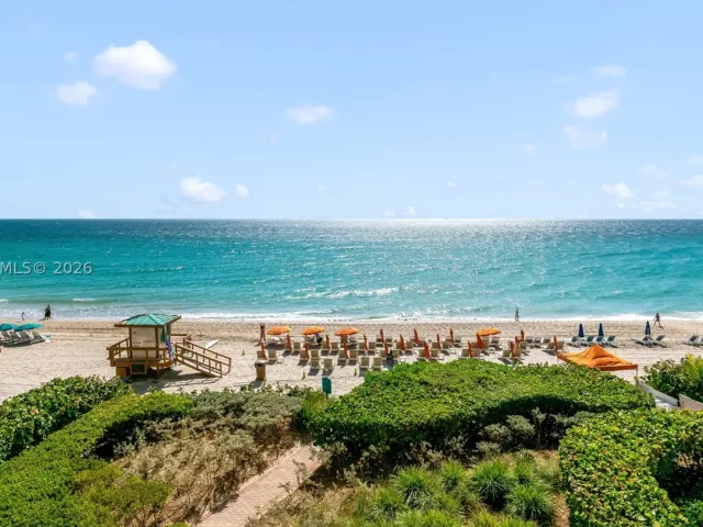 1-bedroom condo for rent in Sunny Isles Beach - 16275 Collins Ave 1503 - MondialRealty
