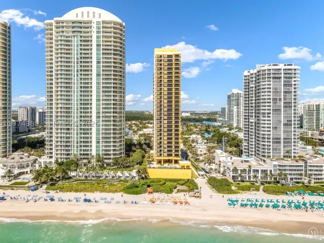 1-bedroom condo for rent in Sunny Isles Beach - 16275 Collins Ave 1503 - MondialRealty