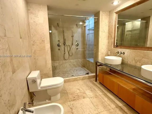 2-bedroom home for sale in Miami Beach - 6000 Collins Ave 313 - MondialRealty