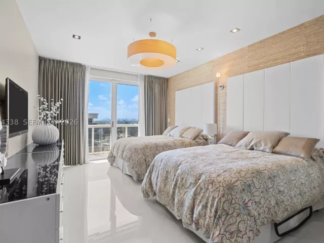 2-bedroom condo for sale in Bal Harbour - 9601 Collins Ave 1208 - MondialRealty