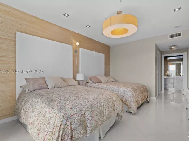 2-bedroom condo for sale in Bal Harbour - 9601 Collins Ave 1208 - MondialRealty