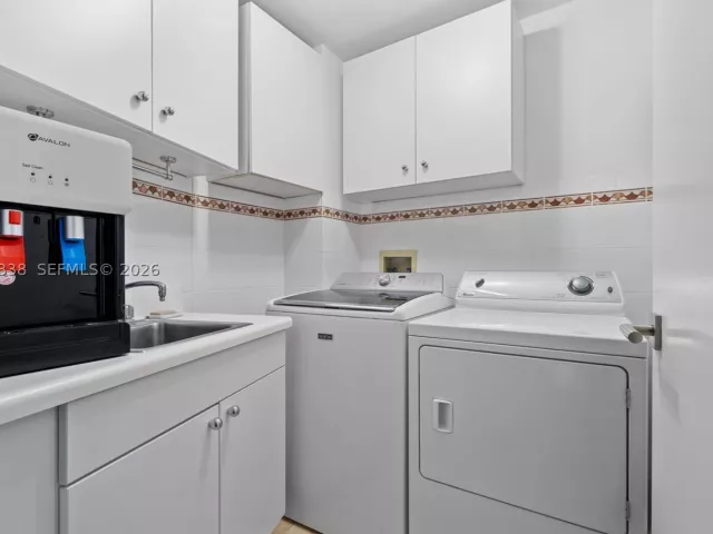 2-bedroom condo for sale in Bal Harbour - 9601 Collins Ave 1208 - MondialRealty