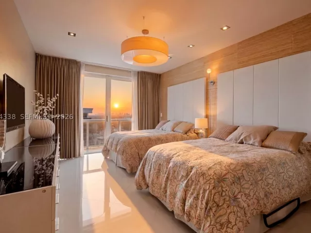 2-bedroom condo for sale in Bal Harbour - 9601 Collins Ave 1208 - MondialRealty