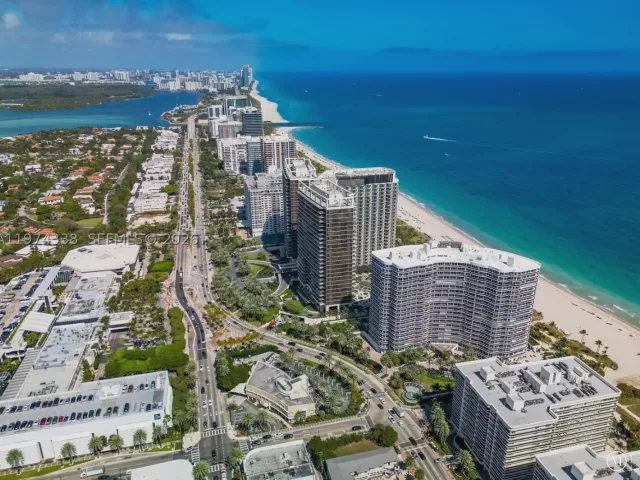 2-bedroom condo for sale in Bal Harbour - 9601 Collins Ave 1208 - MondialRealty
