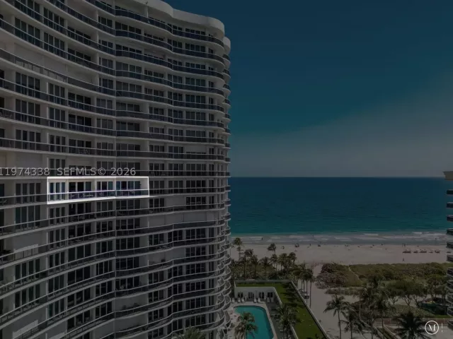 2-bedroom condo for sale in Bal Harbour - 9601 Collins Ave 1208 - MondialRealty