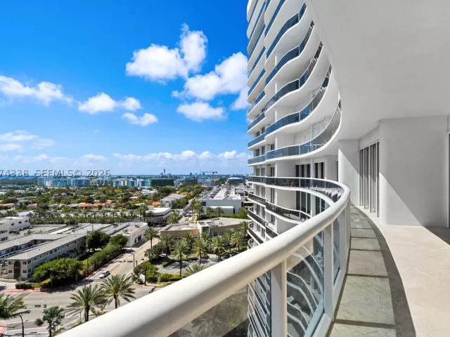 2-bedroom condo for sale in Bal Harbour - 9601 Collins Ave 1208 - MondialRealty