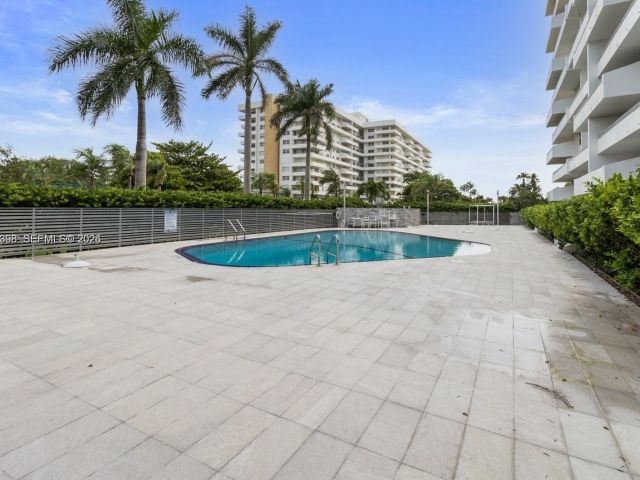 Apartment for rent  Unit #811 - photo 7491206