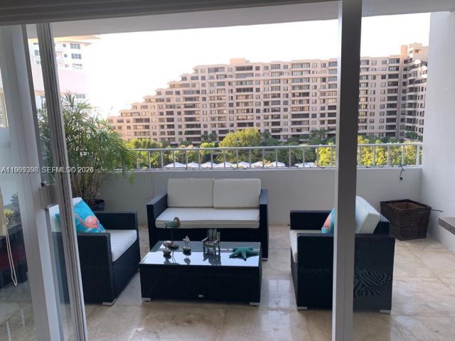 Apartment for rent  Unit #811 - photo 7491211