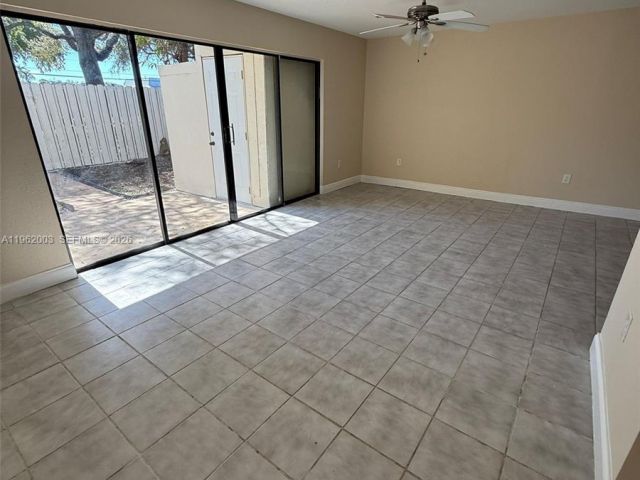 4-bedroom home for rent in Hollywood - 3326 Farragut St 6D - MondialRealty