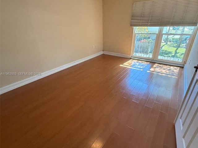 4-bedroom home for rent in Hollywood - 3326 Farragut St 6D - MondialRealty