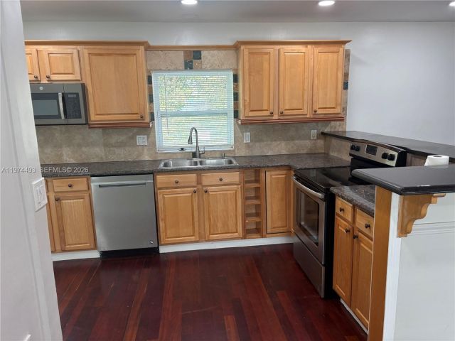 Home for rent at 3617 Cleveland St - photo 7474550