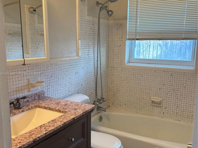 Home for rent at 3617 Cleveland St - photo 7474553