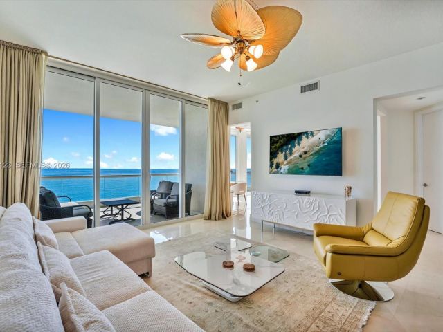 Apartment for sale  Unit #1202 - photo 7497575