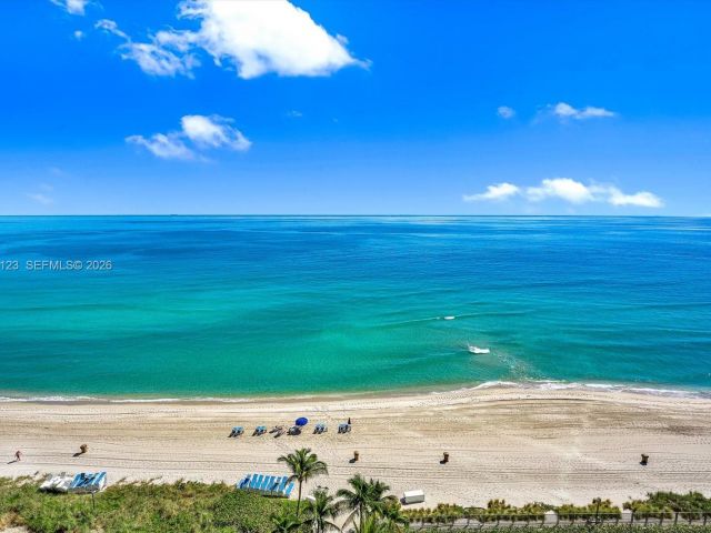 Apartment for sale  Unit #1202 - photo 7497584