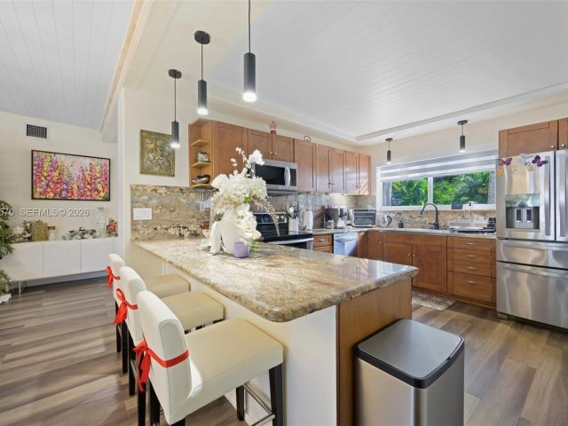 Home for rent at 1935 Keystone Blvd 1935 - photo 7526511