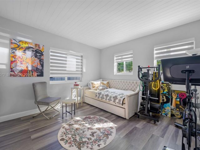 Home for rent at 1935 Keystone Blvd 1935 - photo 7526515