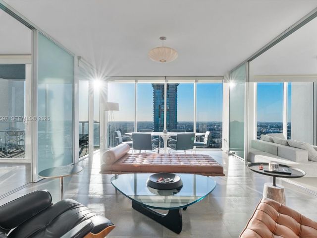 Apartment for sale  Unit #3807 - photo 7488377