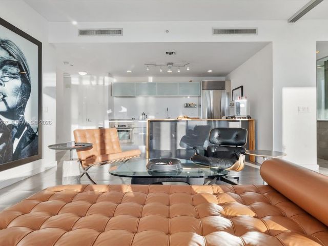 Apartment for sale  Unit #3807 - photo 7488386