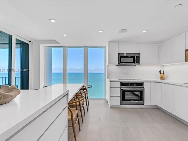 Apartment for rent  Unit #27D - photo 7490449