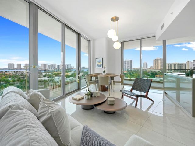 Apartment for sale  Unit #605 - photo 7495729