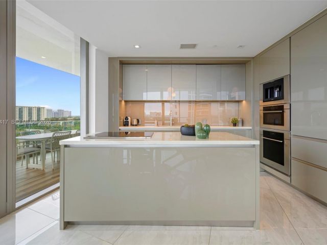 Apartment for sale  Unit #605 - photo 7495734