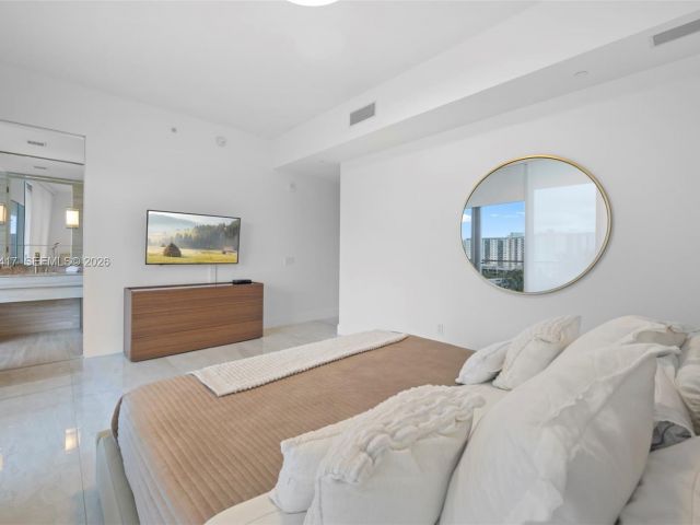 Apartment for sale  Unit #605 - photo 7495740