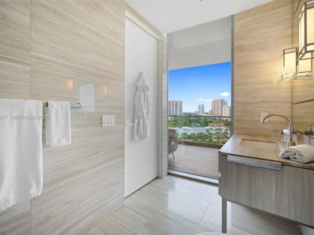 Apartment for sale  Unit #605 - photo 7495743