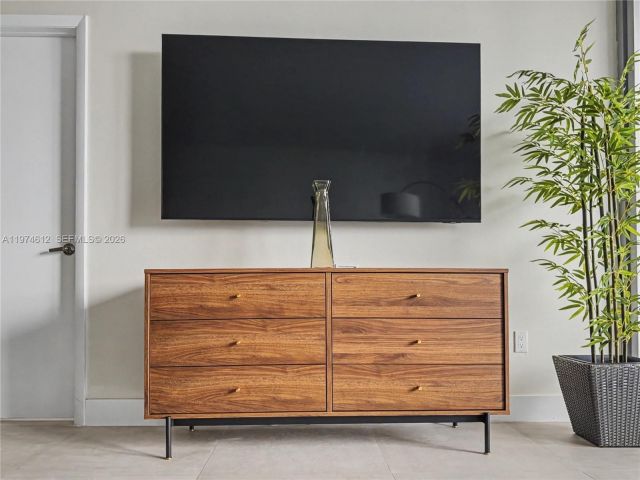 Apartment for rent  Unit #4611 - photo 7510680