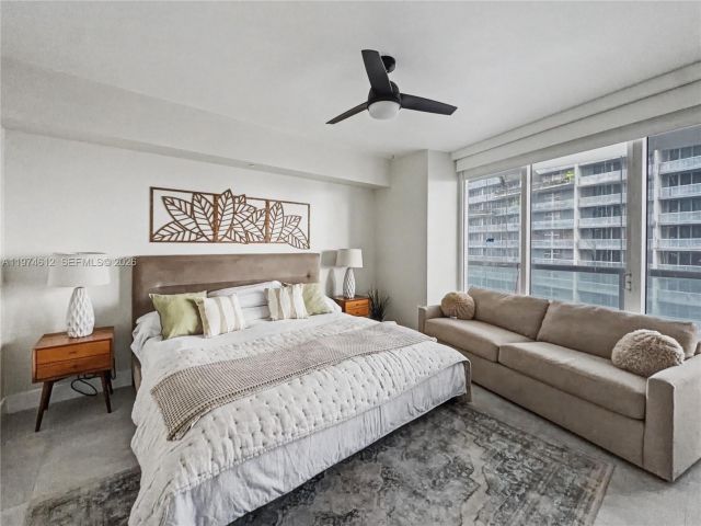 Apartment for rent  Unit #4611 - photo 7510681