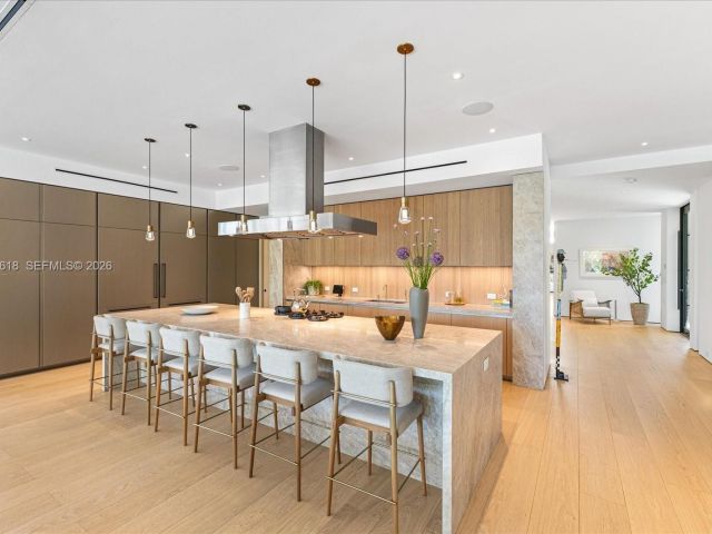 Home for rent at 1510 W 23rd St - photo 7469143