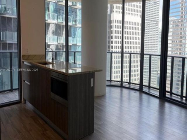 Apartment for rent  Unit #2505 - photo 7452626