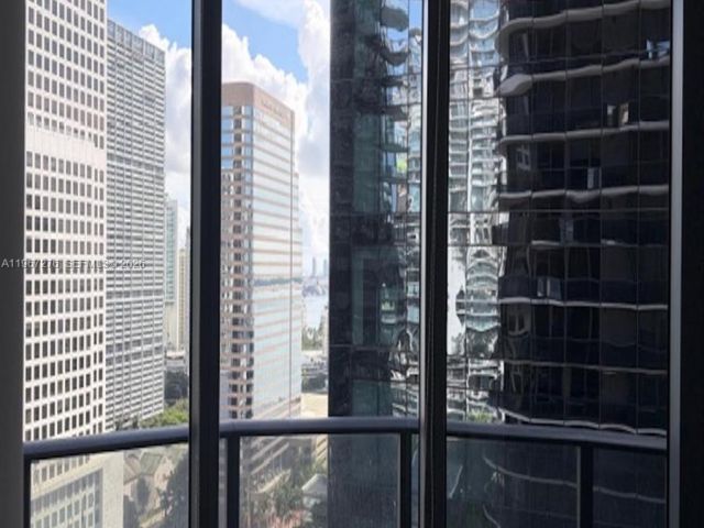 Apartment for rent  Unit #2505 - photo 7452630