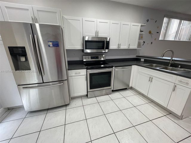 3-bedroom home for rent in Hollywood - 3720 Westminster St 3720 - MondialRealty
