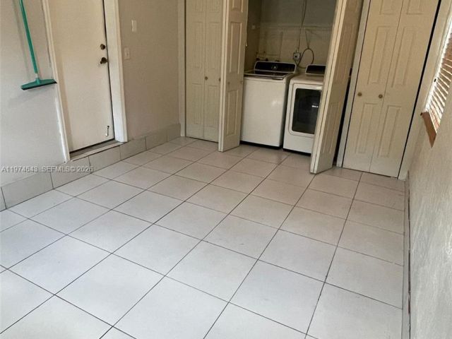 3-bedroom home for rent in Hollywood - 3720 Westminster St 3720 - MondialRealty