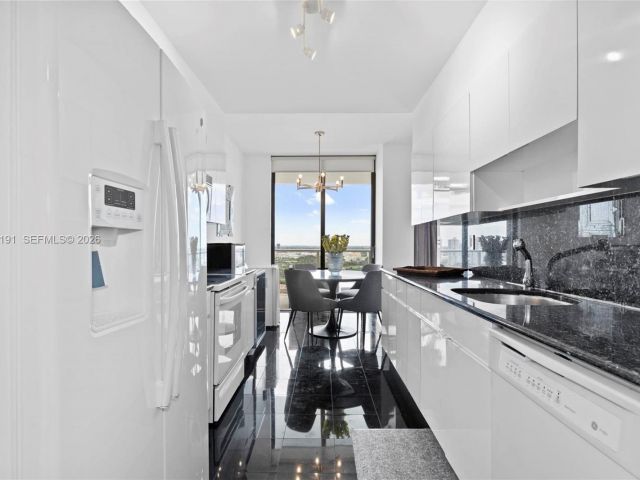 Apartment for sale  Unit #20-C - photo 7503798