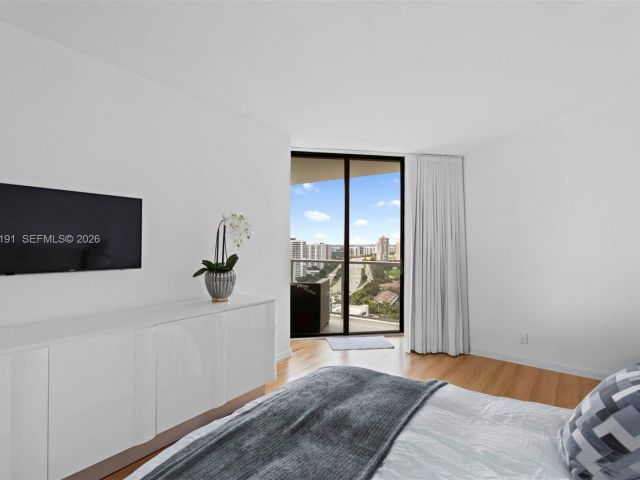 Apartment for sale  Unit #20-C - photo 7503804