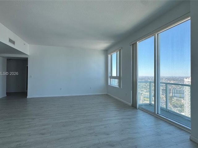 Apartment for rent  Unit #4112 - photo 7495170