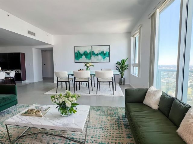 Apartment for rent  Unit #4112 - photo 7495171