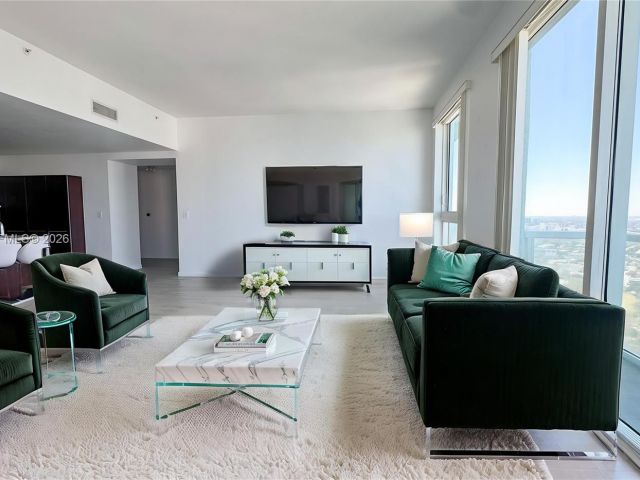 Apartment for rent  Unit #4112 - photo 7495172