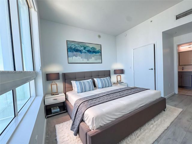 Apartment for rent  Unit #4112 - photo 7495183