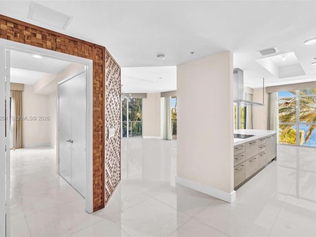 Apartment for rent  Unit #210 - photo 7503630