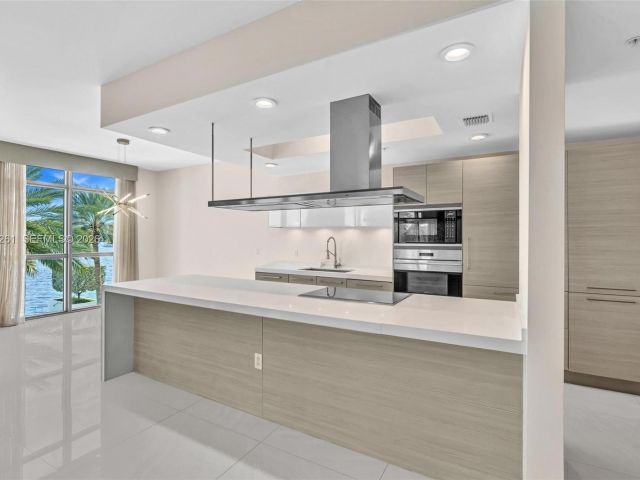 Apartment for rent  Unit #210 - photo 7503631