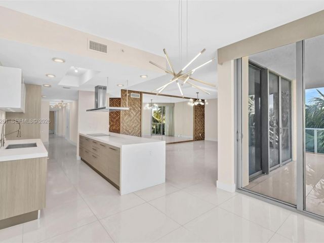 Apartment for rent  Unit #210 - photo 7503632