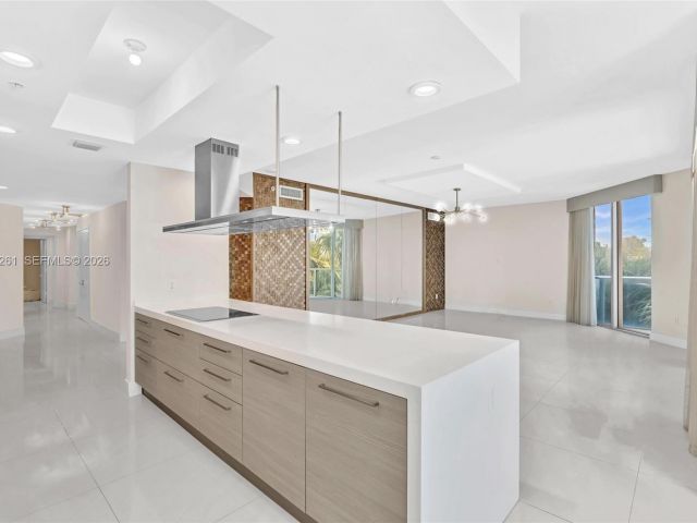 Apartment for rent  Unit #210 - photo 7503635