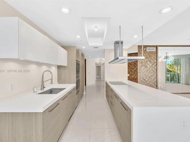 Apartment for rent  Unit #210 - photo 7503636