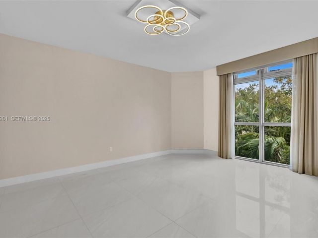 Apartment for rent  Unit #210 - photo 7503645