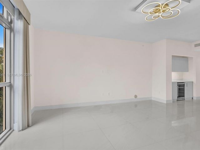 Apartment for rent  Unit #210 - photo 7503652